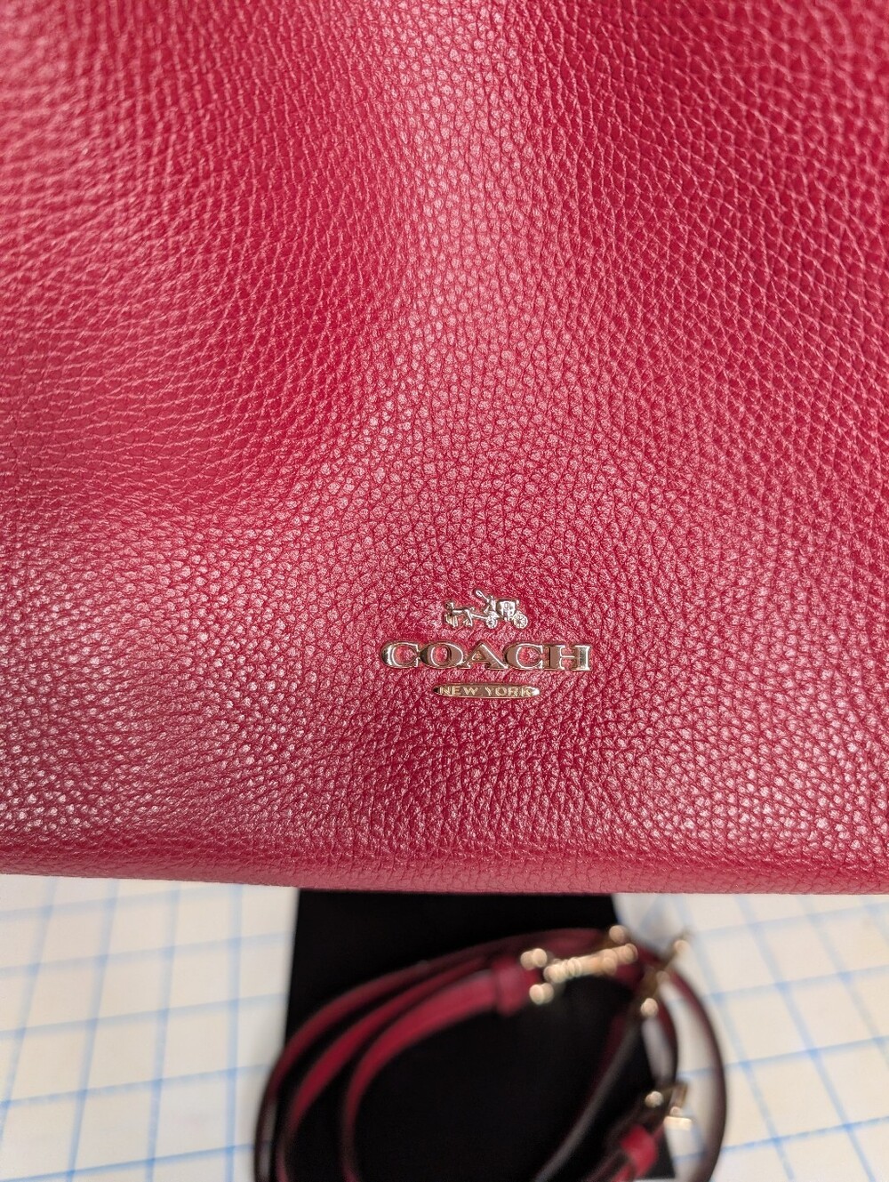 COACH Oxblood Edie 28 Pebble Leather Shoulder Bag Gold Hardware 35983 - Picture 3 of 11